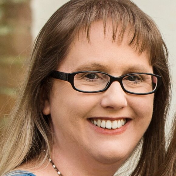 Meet your Posher, Tiffany - Picture 1 of 1